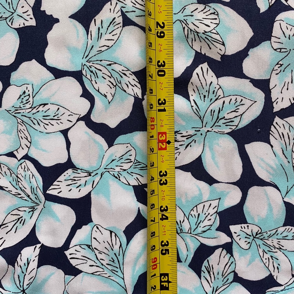Gap - donating 9-1 Medium lightweight Summer Dress - Picture 9 of 13